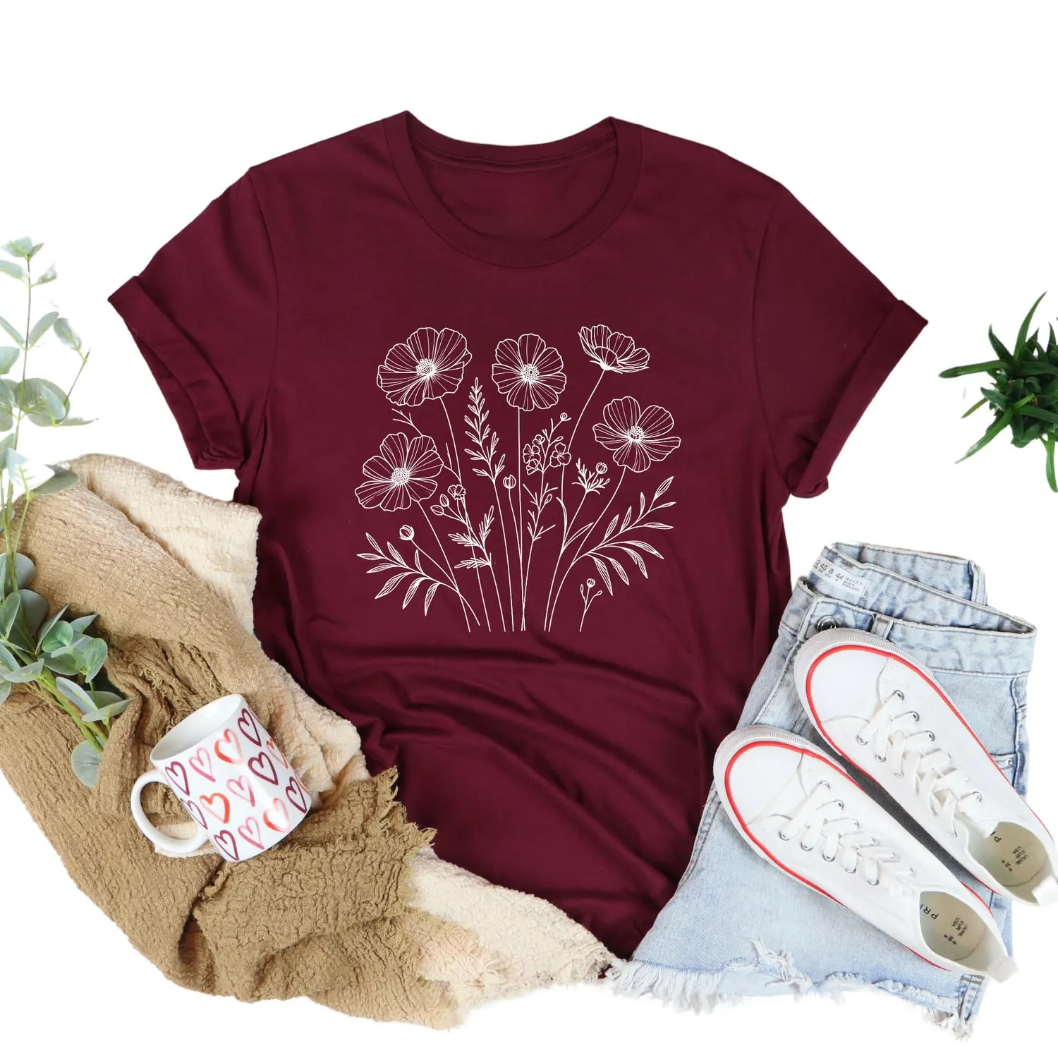 Minimalist T-Shirts, Gifts for Women, Flowers Crewneck Sweatshirt, Aesthetic Tees, Floral Shirts for Women, Wild Flowers Graphic Tees